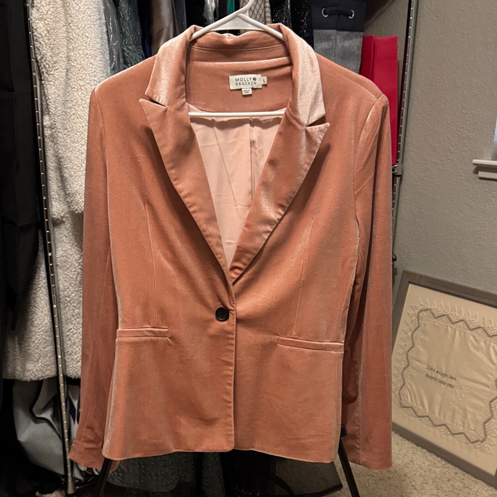 Molly Bracken Women's Blazer in light pink-Size large